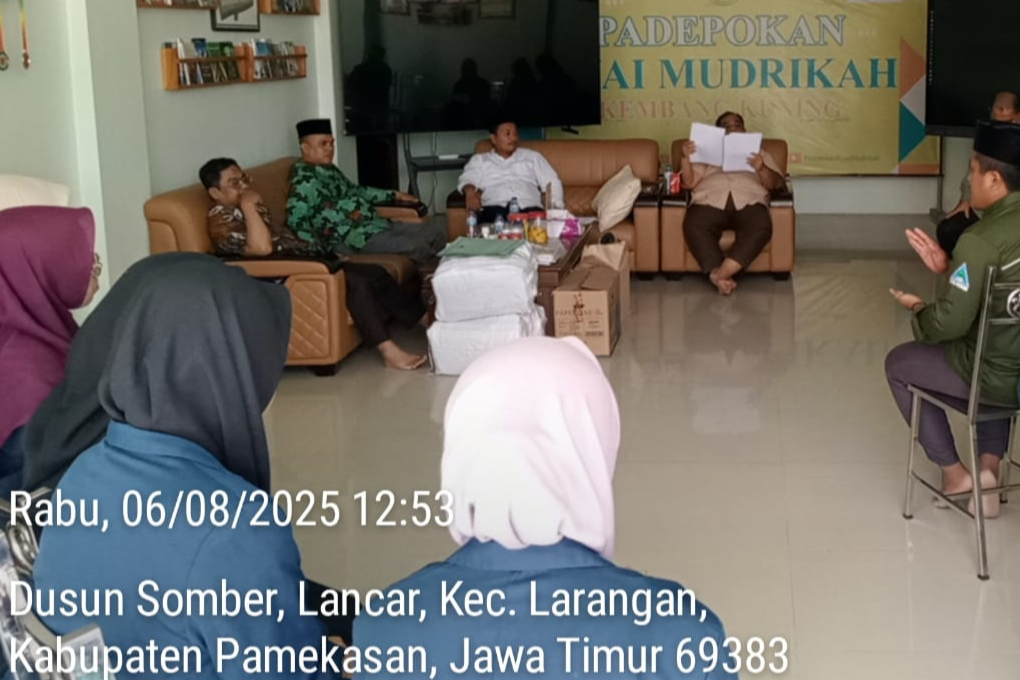 LP2M Gelar Monev KKN Fakultas Tarbiyah UIN Madura di Islamic Boarding School Padepokan Kiai Mudrikah